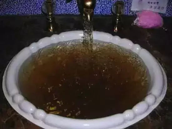 看看您家用的水管，是rg雷竞技太贵，还是家人的健康不值得投资？